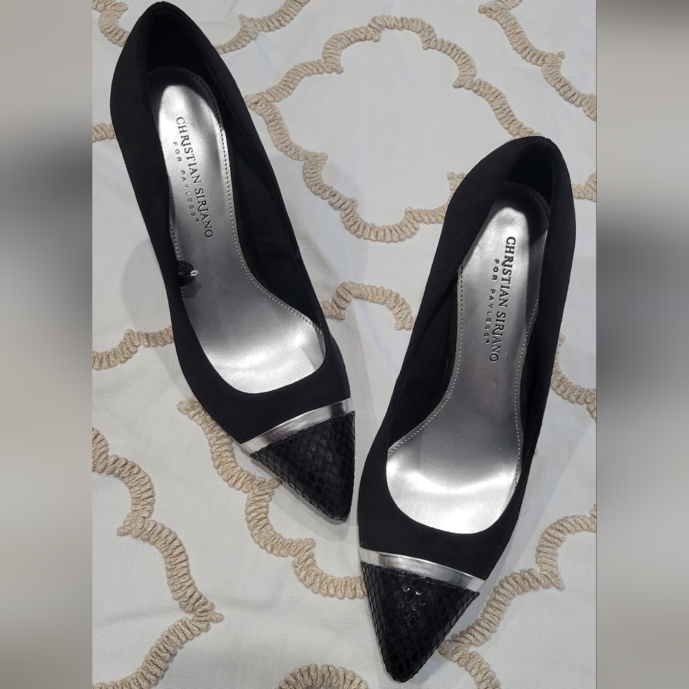 Christian Siriano Black Pointed Toe Pumps with Silver Trim
